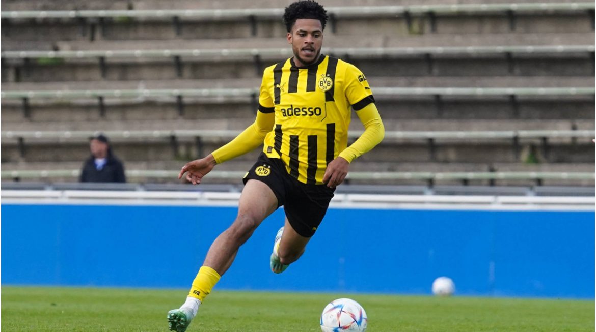 “brave-decision”:-bvb-foregoes-new-left-back-and-promotes-talent-kabar