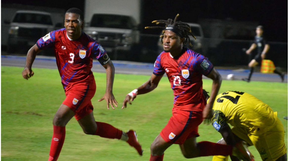 football-on-the-cayman-islands:-national-coach-jap-tjong-wants-to-play-like-the-big-nations