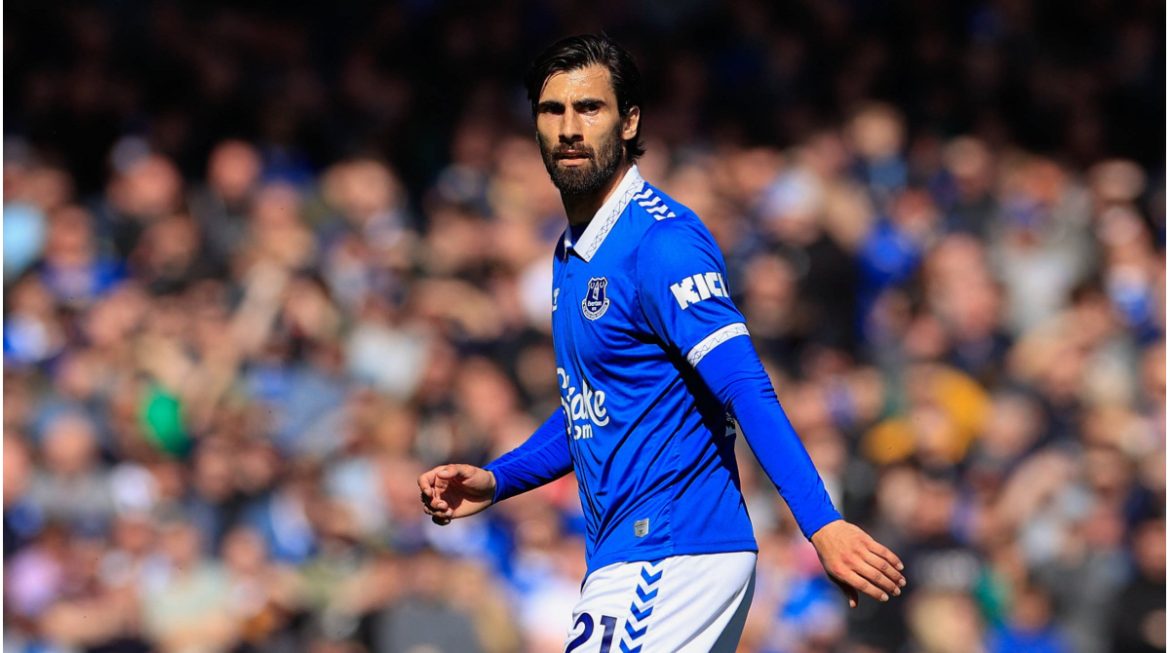 lille-presents-“last-piece-of-the-puzzle”:-gomes-returns-to-everton-after-contract-ends