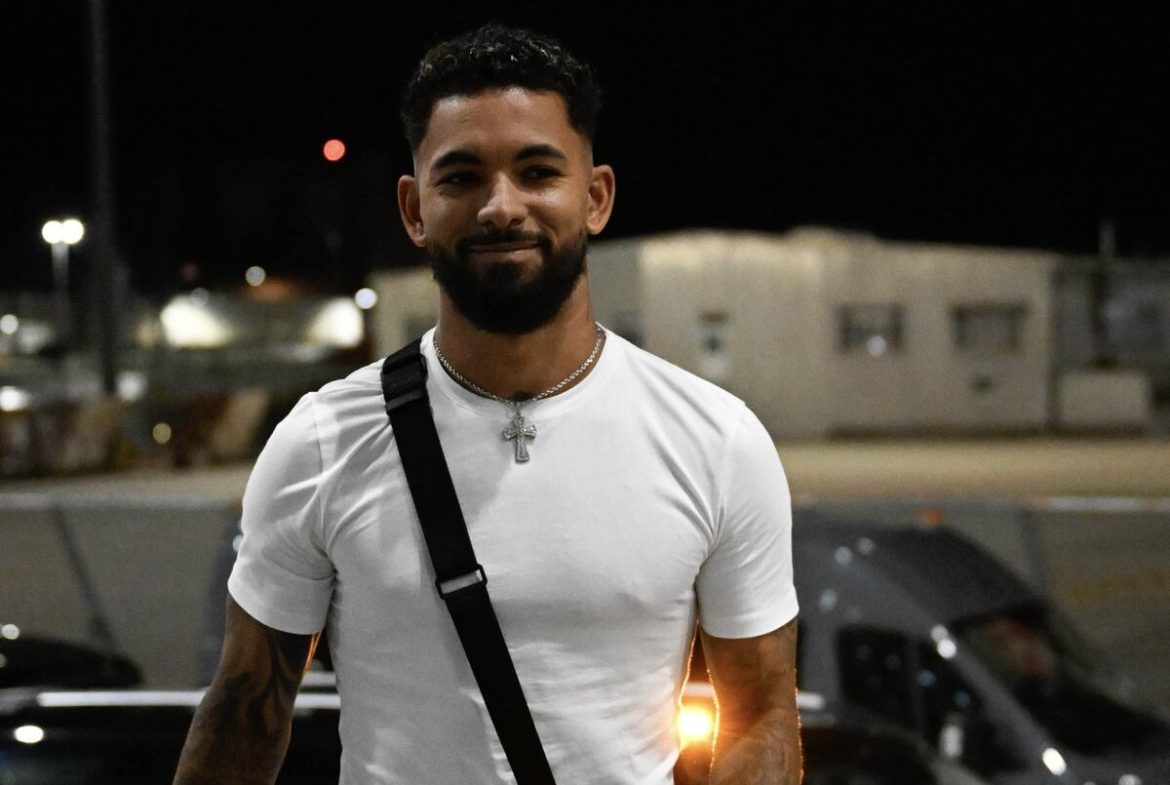 ex-juventus-star-feels-new-signings-will-help-douglas-luiz,-but-italy-midfielder-'reborn'