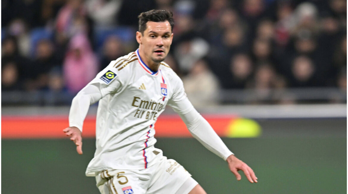 thanks-to-special-permission:-paok-presents-lovren-–-lyon-gets-rid-of-top-earner