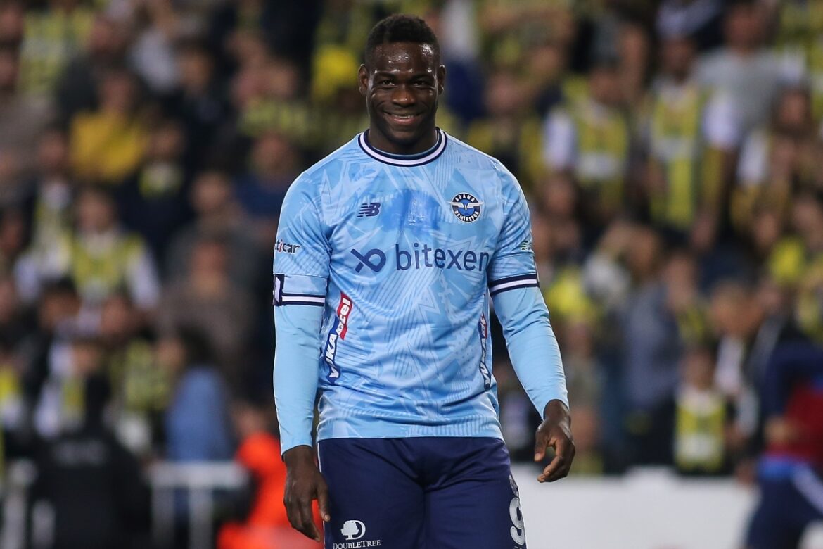 balotelli-makes-promise-to-genoa-fans-as-he-begins-medical-ahead-of-free-transfer