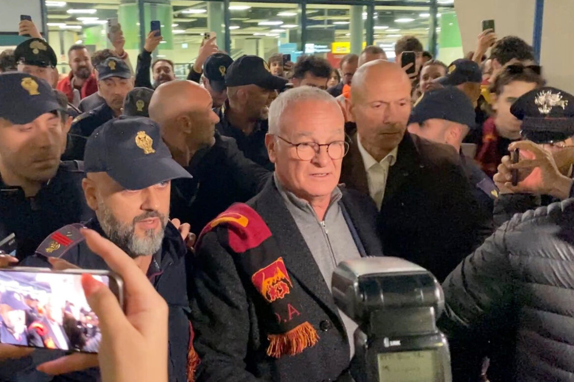 video:-happy-roma-fans-welcome-back-new-coach-ranieri-at-airport,-age-73