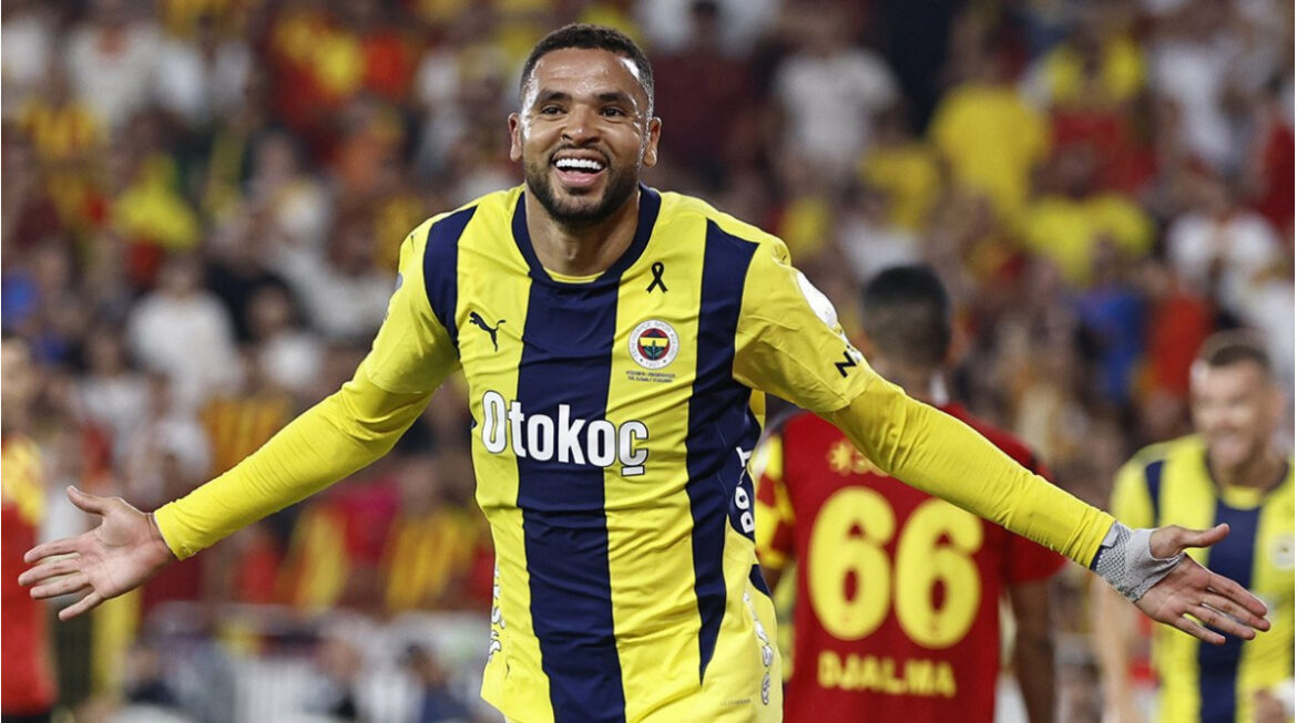 report:-al-nassr-is-vying-for-en-nesyri-–-new-offer-close-to-fenerbahce’s-pain-threshold