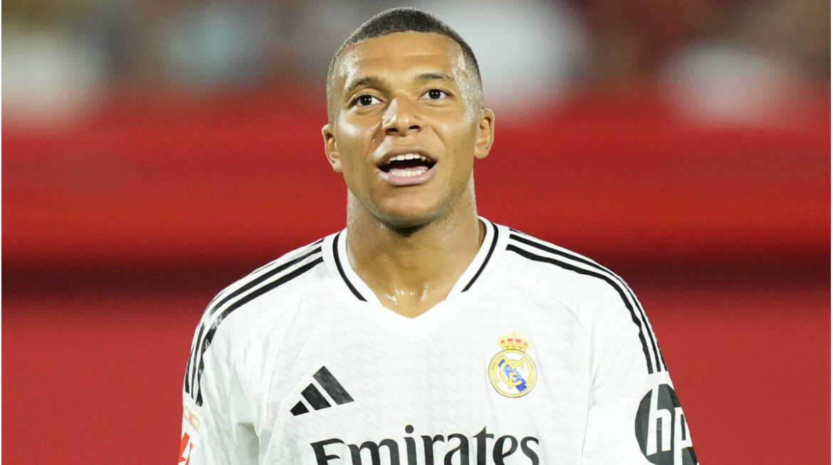 would-you-rather-be-on-the-left-than-on-the-nine?-ancelotti:-mbappe-“never-asked-me-for-a-position”