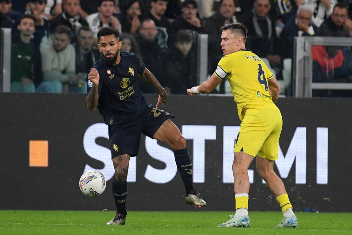 juventus-receive-douglas-luiz-injury-boost-ahead-of-man-city-clash