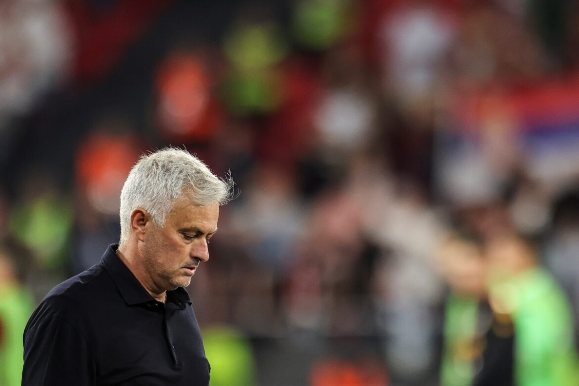 video:-mourinho-alleviates-health-concerns-after-‘minor’-surgery