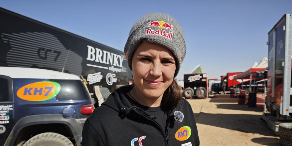 laia-sanz,-after-abandoning-the-dakar-by-2-millimeters:-“it-has-been-a-hard-night”