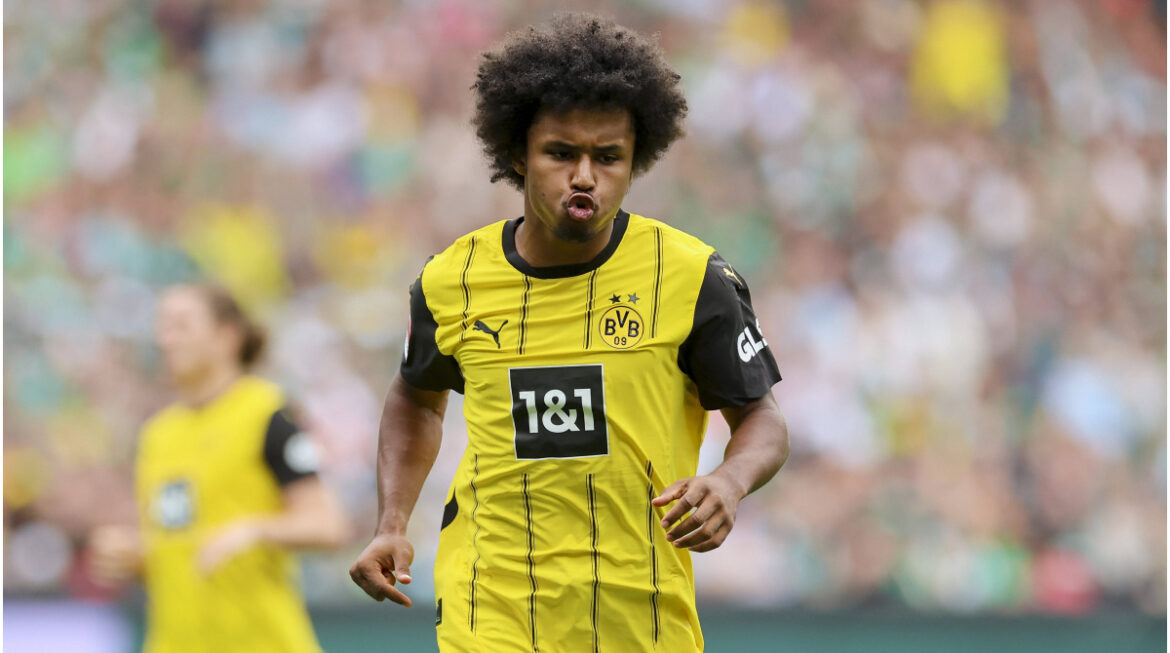 reports:-napoli-is-preparing-adeyemi-offer-–-bvb-deals-from-veiga,-rashford-&-co.-on-hold