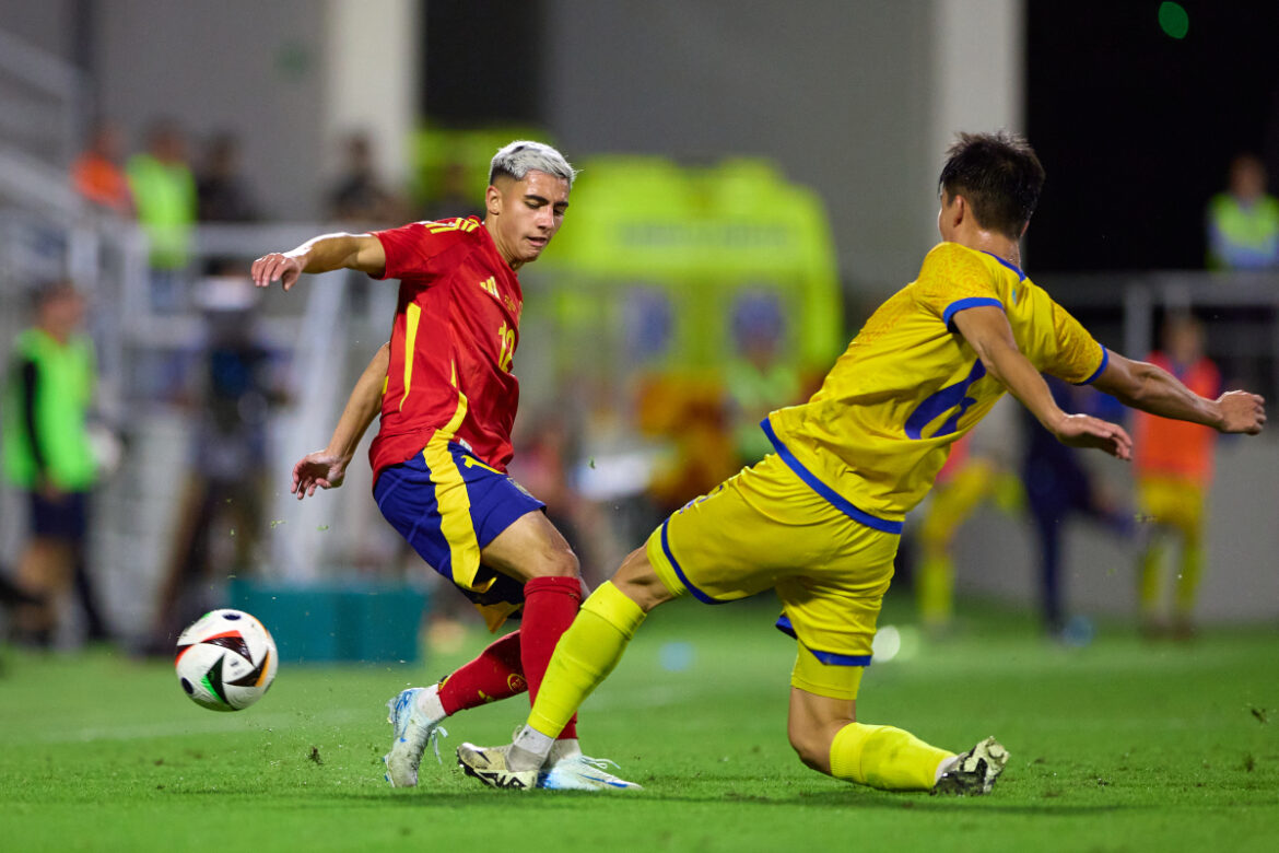 yeremay-hernandez,-targeted-by-napoli-and-como,-staying-in-la-coruna-for-2025