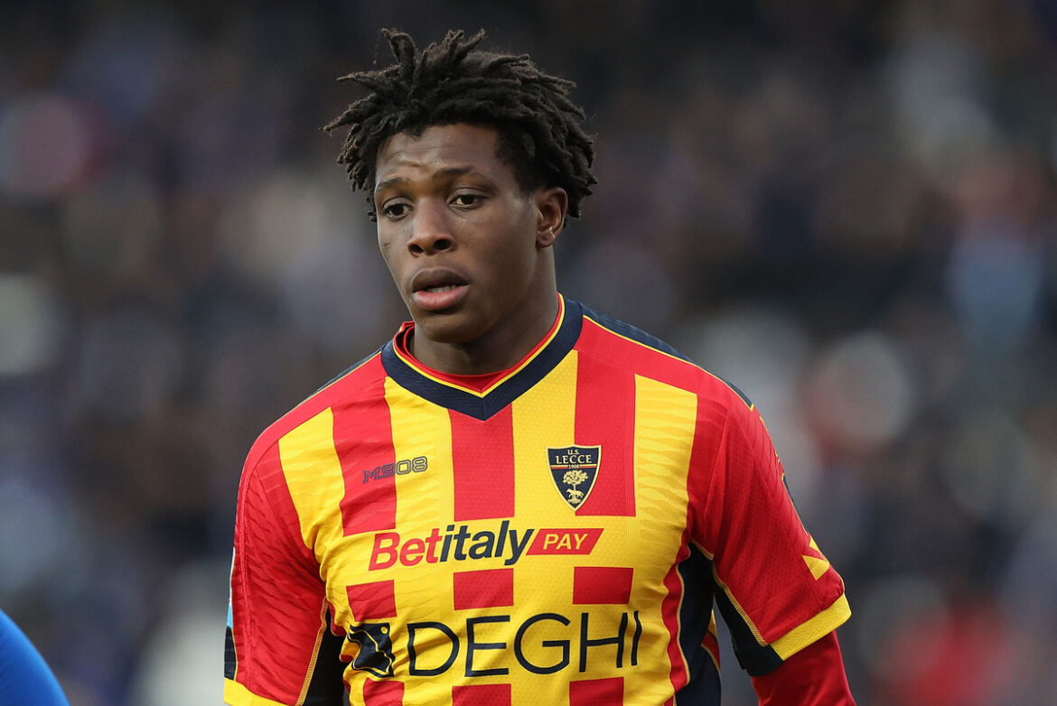 lecce-drop-dorgu-hint-to-manchester-united-with-bid-for-promising-hearts-talent