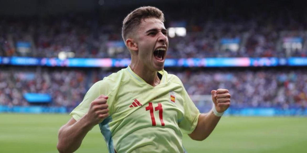 santi-denia-denies-barca-contacts-to-free-the-sub-21-and-compare-asencio-with-lamine-yamal