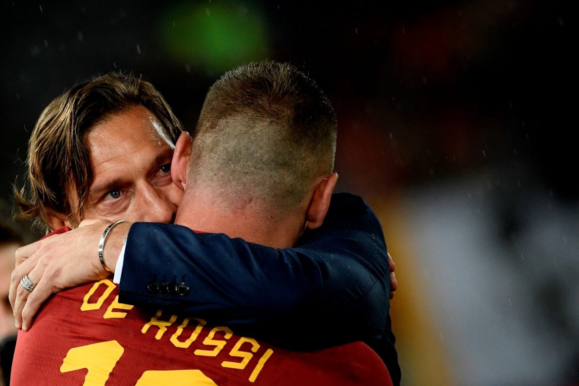 totti-confident-:-‘de-rossi-will-be-an-exceptional-coach’-in-future